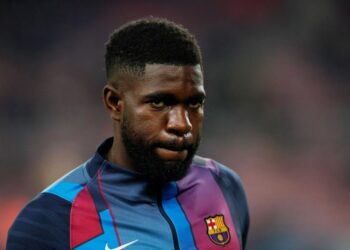 برشلونة يعلن تجديد عقد أومتيتي حتى 2026