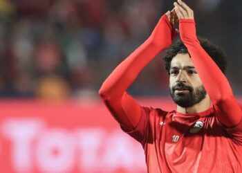 قبل ساعات من الإعلان عن الفائز بجائزة أفضل لاعب في العالم .. هذا ماقاله صلاح