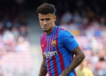 رسميًا.. برشلونة يتخلص من كوتينيو