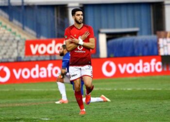نادي مصري يرغب في إعادة أزارو للدوري المصري