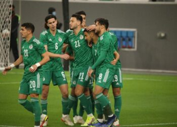 الجزائر تهزم غانا بثلاثية نظيفة قبل كأس إفريقيا