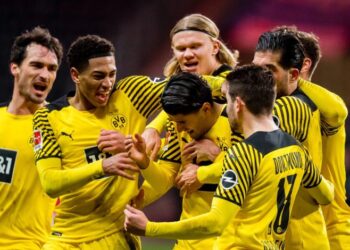 دورتموند يشعل الصراع على لقب البوندسليغا