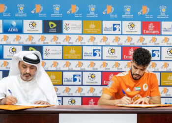 عجمان الإماراتي يتعاقد مع المغربي وليد أزارو