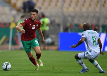 آراء الرباطيين حول أداء المنتخب المغربي وجزئري يصرح:”حنا متبعين المغاربة وكنفرحو منين كيربح”