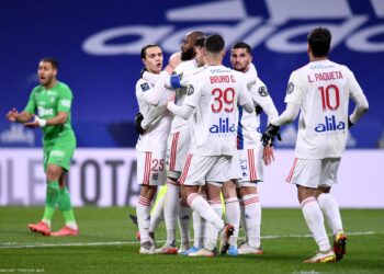 ليون يفوز على سانت اتيان في الدوري الفرنسي