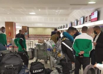 طائرة خاصة لنقل سبعة لاعبين رجاويين غذا الخميس
