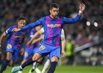 برشلونة يتعادل مع نابولي.. وخسارة قاسية لدورتموند أمام رينجرز بالدوري الأوروبي