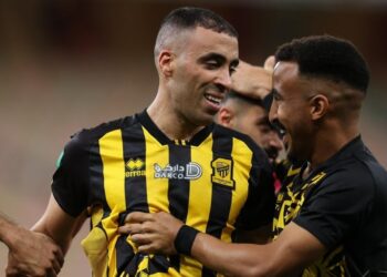 حمد الله يقود الاتحاد المتصدر لفوز كبير على فريقه السابق النصر في الدوري السعودي