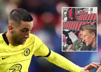 هيرفي رونار تابع تألق حكيم زياش أمام الهلال السعودي في كأس العالم للأندية
