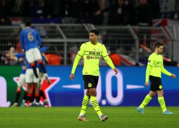 بروسيا دورتموند عقد اجتماعاً طارئاً عقب الهزيمة أمام رينجرز
