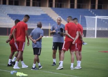 بعد إخفاق الكان… خاليلوزيتش يوجه الدعوة للاعبين جدد لمواجهة منتخب الكونغو