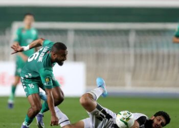 وفاق سطيف الجزائري يعاقب لاعبيه بعد الهزيمة أمام الرجاء