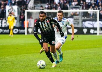 بوفال واوناحي يتعرضان للهزيمة الثالثة على التوالي في الدوري الفرنسي