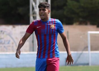 موهبة برشلونة الإسباني: “حلمي هو حمل شارة العمادة في المنتخب المغربي”