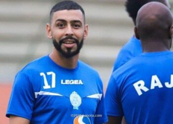 بنحليب يكشف حقيقة مرضه ويؤكد”الله يسمح لهاد الناس لي تيخرجو هاد الاشاعات”