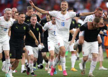 التشيك تلحق بالرافضين مواجهة روسيا في الملحق الأوروبي