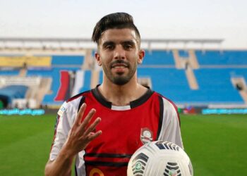 الرائد السعودي يقترب من تجديد عقد لاعبه المغربي البركاوي