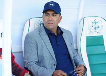 الرجاء الرياضي يتخلى عن رشيد الطاوسي لخلافة فيلموتس