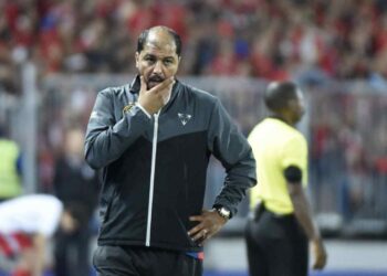 رئيس المصري البورسعيدي حقيقة رحيل معين الشعباني لتدريب الرجاء الرياضي