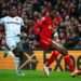 ليفربول يعبر ويستهام ويواصل مطاردته لمانشستر سيتي