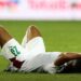 لاعبو المنتخب المغربي يساندون ويرفعون معنويات مايي بعد تضييع ضربة جزاء