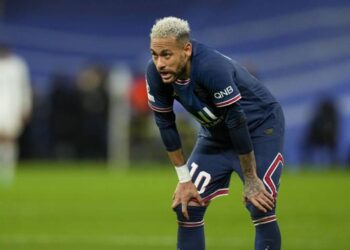 تيتي يدافع عن نيمار بعد إقصاء ريال مدريد لسان جيرمان