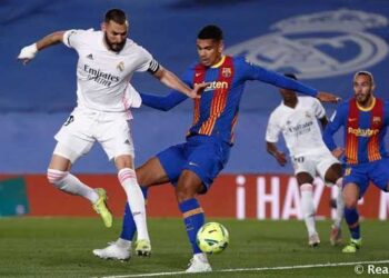 تشكيلة ريال مدريد وبرشلونة في الكلاسيكو