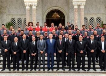 تكريم لاعبي منتخب تونس في القصر الرئاسي