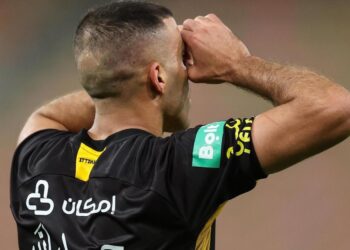 حمدالله يواصل إحراج خاليلوزيتش ويتوج بجائزة جديدة في الدوري السعودي