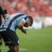 إصابة لوكاس سيلفا بهاتف محمول في “ديربي” برازيلي