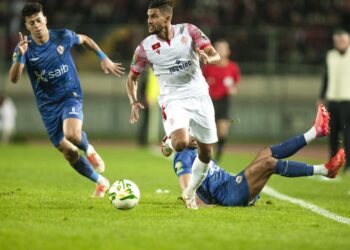 الزمالك يطالب بزيادة عدد الجماهير في مباراة الوداد الرياضي