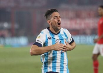راسينغ يتصدر مجموعته بكأس رابطة الدوري الأرجنتيني