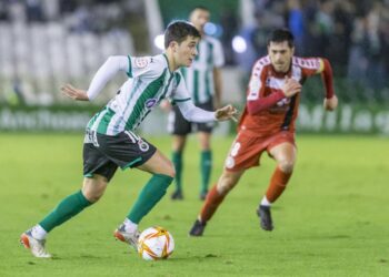 برشلونة يضع اللمسات الأخيرة على صفقة بابلو توري