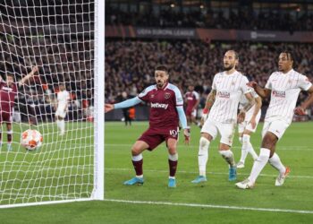 وست هام يطيح بإشبيلية ويتأهل إلى ربع نهائي الدوري الأوروبي