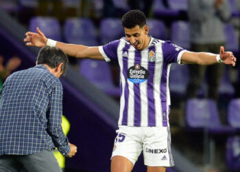 جواد الياميق يتألق ويقود فريقه للفوز برباعية