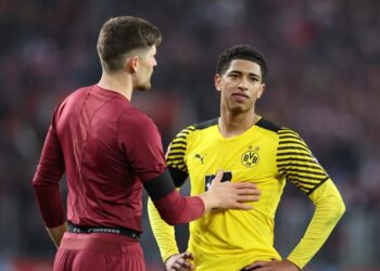 الدوري الألماني: دورتموند يهدر فرصة تشديد الخناق على بايرن