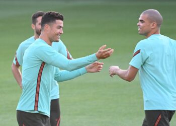 رونالدو يرحب بعودة “الملك” بيبي لتشكيلة البرتغال