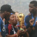بوغبا يعلن سرقة ميداليته الخاصة بالفوز بكأس العالم 2018