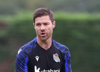 جمهور ريال مدريد يراهن على تشابي لخلافة أنشيلوتي
