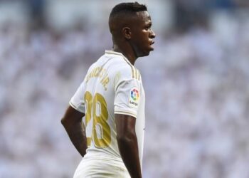 ريال مدريد يعود إلى التداريب مع فينيسيوس وينتظر بنزيما وميندي