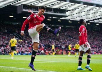 مانشستر يونايتد يبحث عن مدرب جديد