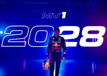 ريد بول يمدد عقد فيرستابن حتى 2028