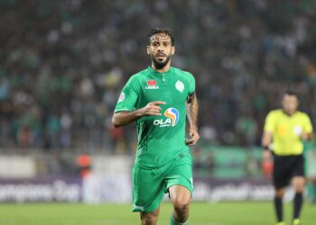 بعد عقوبة الجامعة… الرجاء الرياضي يدعم محسن متولي