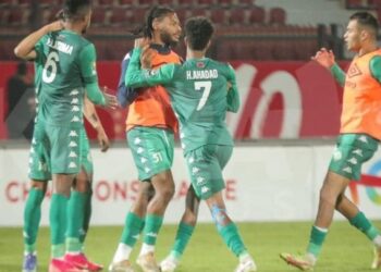 إشتباك أحداد والهبطي بعد نهاية مباراة الأهلي والرجاء