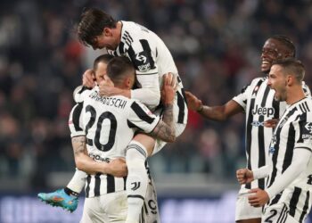 يوفنتوس يفوز على فيورنتينا ويضرب موعداً مع إنتر في نهائي كأس إيطاليا