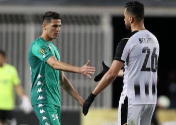 الرجاء الرياضي يحسم الصدارة بعد الفوز على وفاق سطيف الجزائري