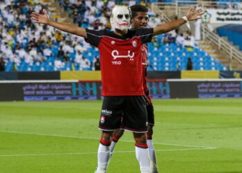 البركاوي يجدد عقده رفقة الرائد السعودي