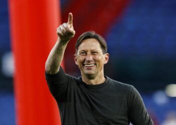 الألماني شميت يقترب بشدة من تدريب بنفيكا