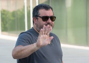 وفاة مينو رايولا وكيل أعمال أبرز نجوم كرة القدم في العالم