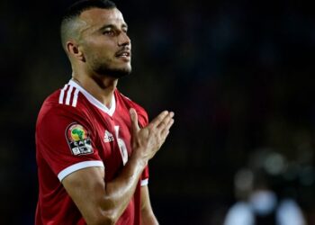 عملاق الدوري السعودي يريد ضم رومان سايس